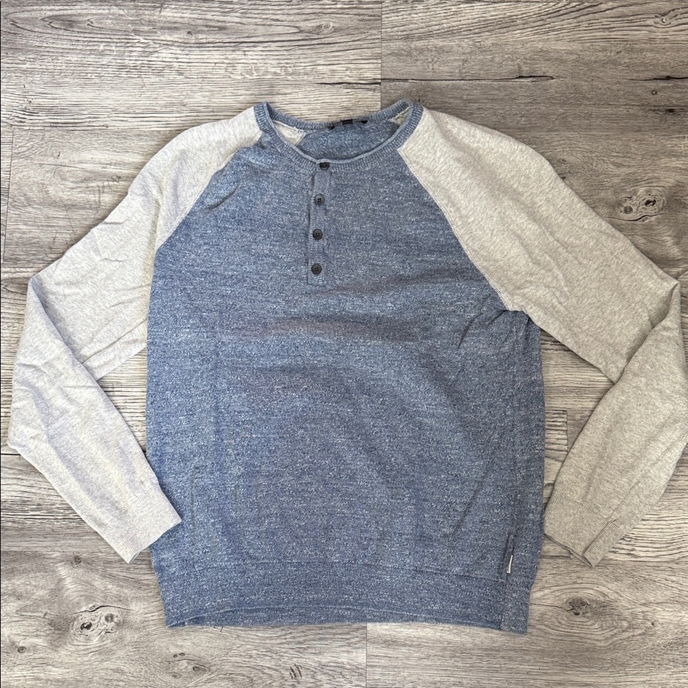 Express Two-Tone Henley Sweater in Heather Blue and Light Gray